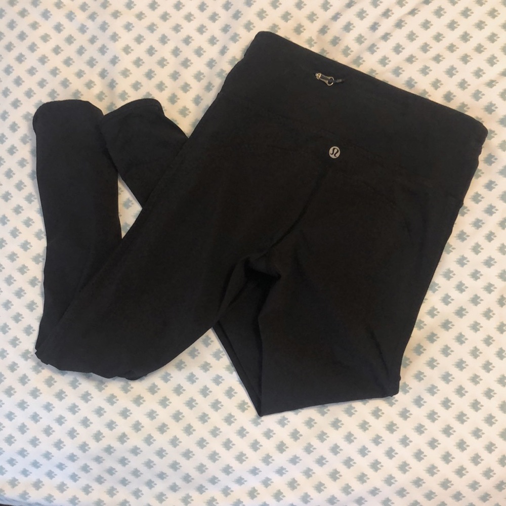 Lululemon black leggings size 4